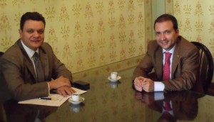 Deputado Arnaldo Silva em reunião com o secretário de Governo Odair Cunha