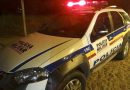 Colisão entre carro e motocicleta deixa dois jovens feridos no centro de Frutal