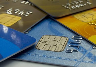 Idosa descobre compra indevida no cartão de crédito