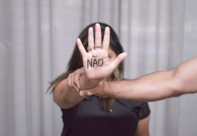 Mulher de 19 anos é ameaçada por ex-companheiro em Frutal