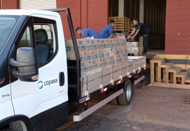 Copasa envia mais de 11 mil litros de água potável para o Rio Grande do Sul