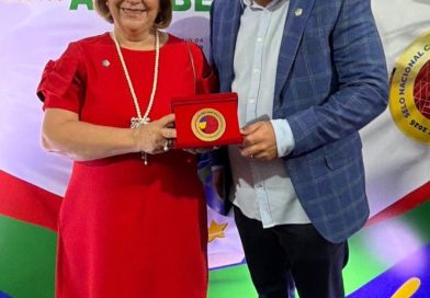 Frutal conquista Selo Nacional e comprova excelência no ensino público