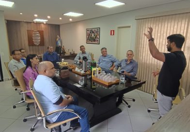 Prefeitos da região vêm a Pirajuba conhecer modelo de gestão de Gauchinho e Brunozzi