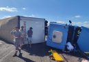 Após tombamento de carreta, MGC-455 é interditada