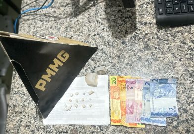 Dois adolescentes são apreendidos com 12 pedras de crack em praça de Iturama
